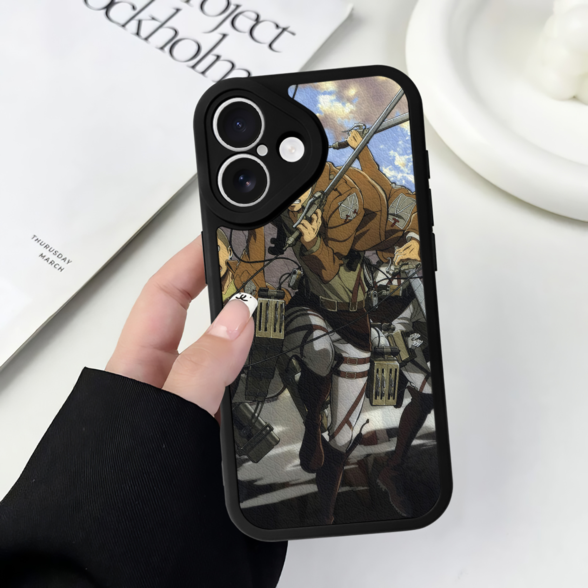 （画像用） 進撃の巨人 Attack on Titan 【iPhone 16シリーズ対応】シリコンスマホケース（レザー調） 材質：シリコン